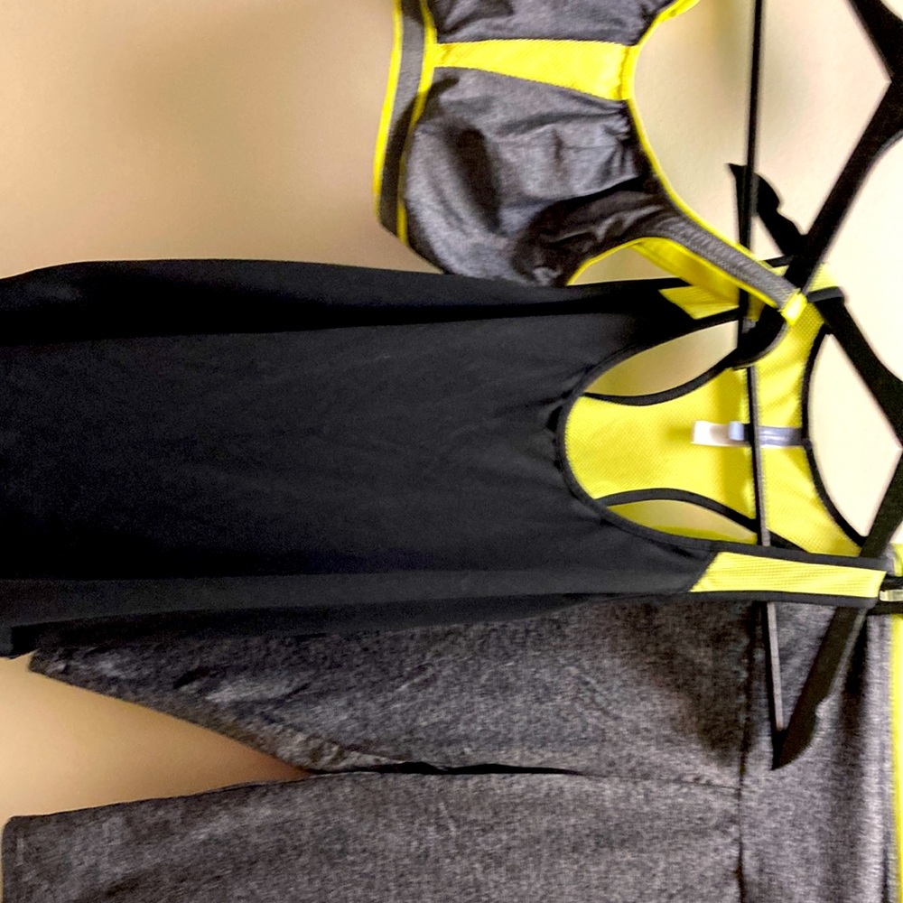 Prima Donna Brand workout set with bra, racer back top and capri pants.